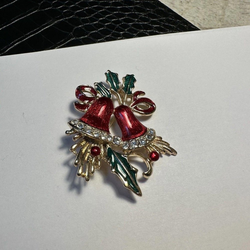 Christmas Holiday Gold Tone Brooch Pin Red Bells With Holly Leaves
